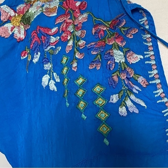 Johnny Was Vanessa Boho Blue Tie Neck Tunic Embroidered Blouse, size XS - Picture 11 of 15